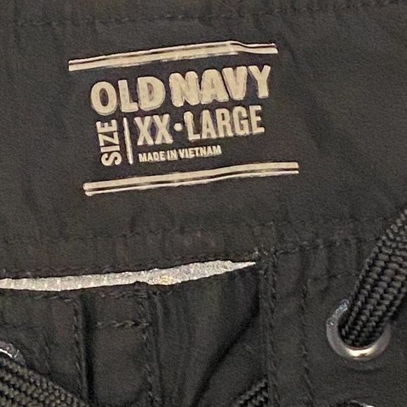 Old Navy Men's Swimsuite XXL - with liner, black, gray and red - Picture 5 of 7